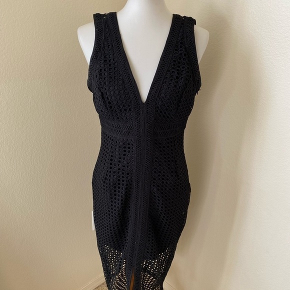 Bardot Women’s V Neck Eyelet Sheath Dress Black Size M Workwear Business Dress - Picture 1 of 12